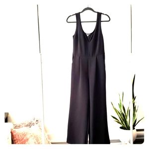 Impress - black sleeveless jumpsuit